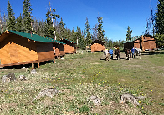 Green River Camp, Horseback Rides, Hunting, Camping